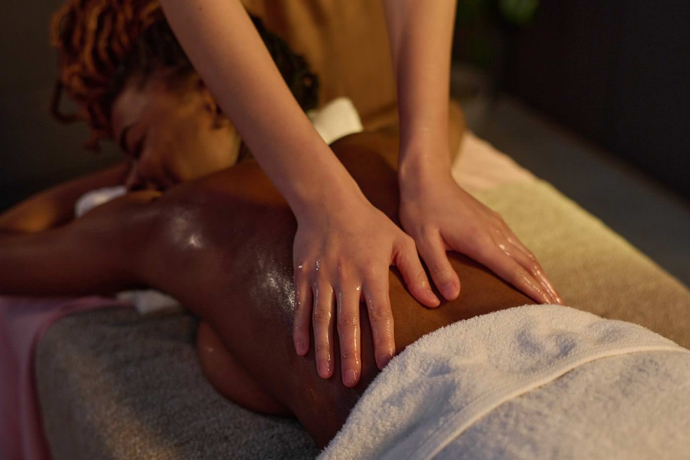 Body to body B2B massage at Kiss Bangkok Massage Sukhumvit Soi 22 Bangkok
