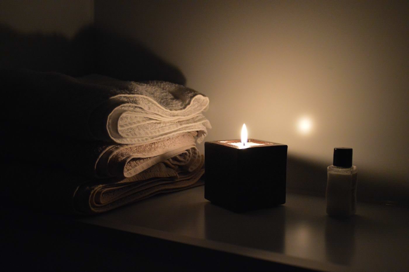 Late night erotic massage Bangkok open until midnight at Kiss Bangkok Massage Sukhumvit Soi 22